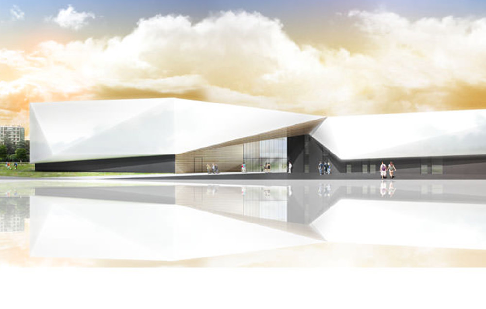 Perspective du complexe sportif avec un bardage blanc en origami, comme plusieurs faces pliées, soubassement gris, reflet du bâtiment sur un plan d'eau