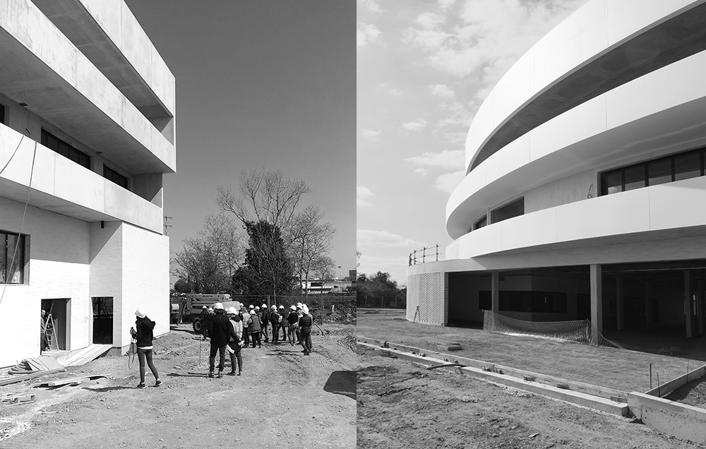 Photographie noir et blanc, de deux images des architectes visitant les courbes du bâtiment