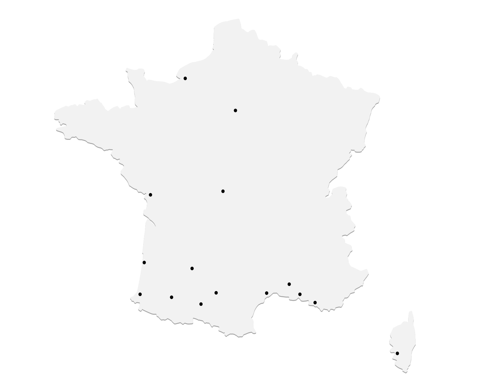 Infographie de la carte de France en gris avec des points noirres qui montrent les endroits ou REC a travaillé